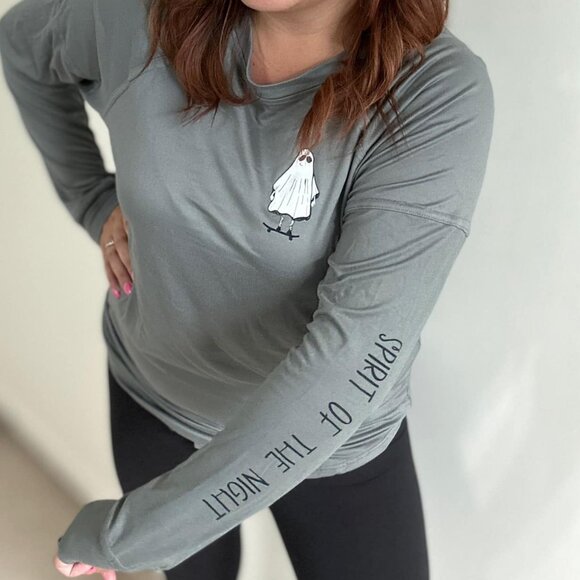 NEW Tags NWT LuLaRoe Erin Unisex Raglan Sleeve Top Gray Ghost Shirt Halloween - Picture 4 of 4